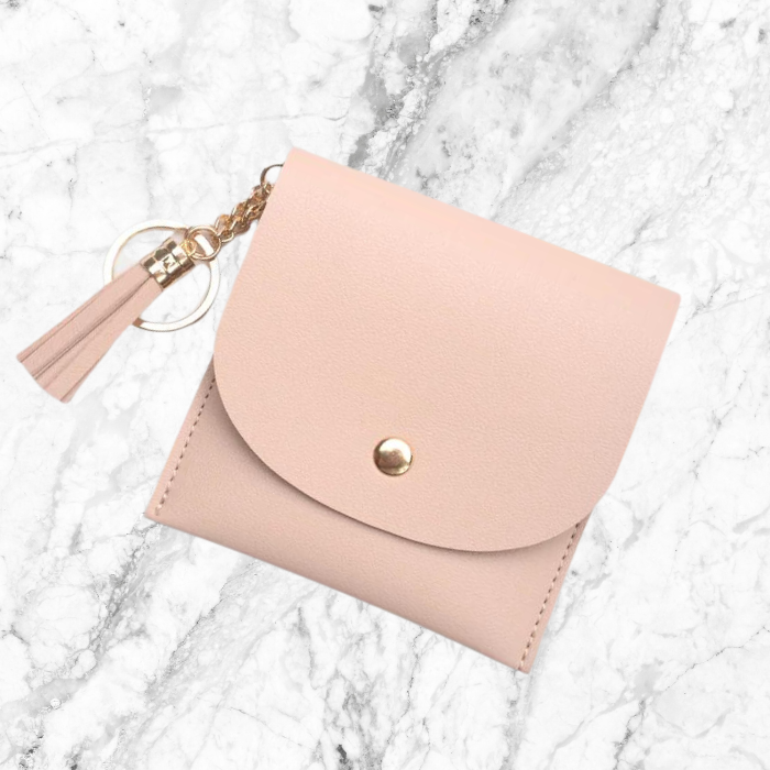 Card holder with keychain in pink colour