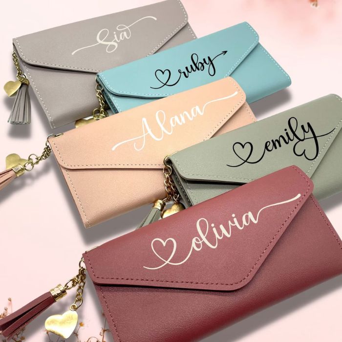 5 different colour of Personalised Leather Wallet and personalisation on them